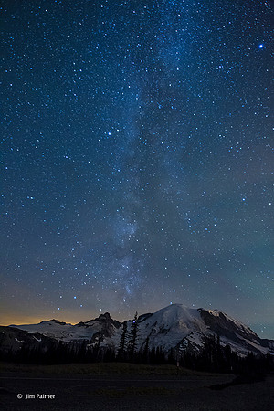 Milkyway-Mt.Rainier-Sunrise Center
